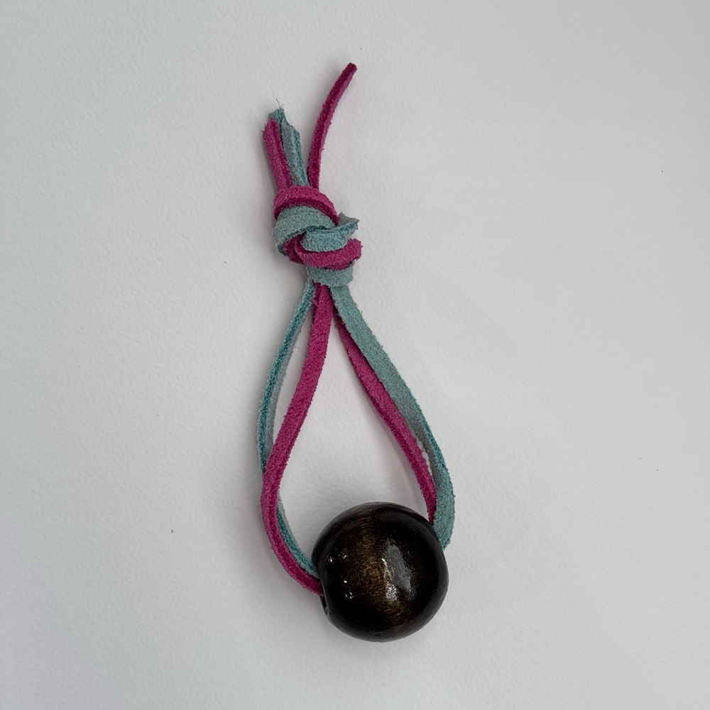 Newborn belly bead demo for badge
